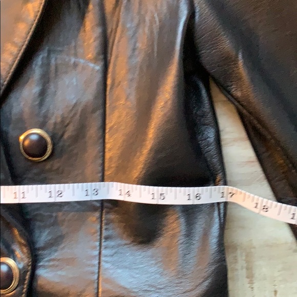 Danier Black fitted dbl breasted leather jacket - Picture 12 of 16